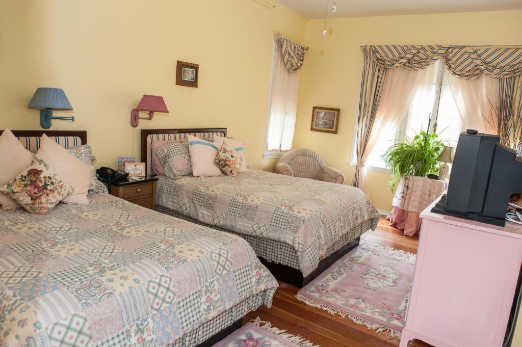 Cedars&Beeches Bed&Breakfast Long Branch Zimmer foto